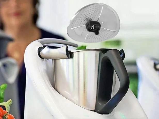 OSLONA-OSTRZA-TARCZA-NASADKA-TNACA-PRZECIERAJACA-OBIERACZKA-DO-WARZYW-METALOWA-DO-ROBOTA-KUCHENNEGO005.webp